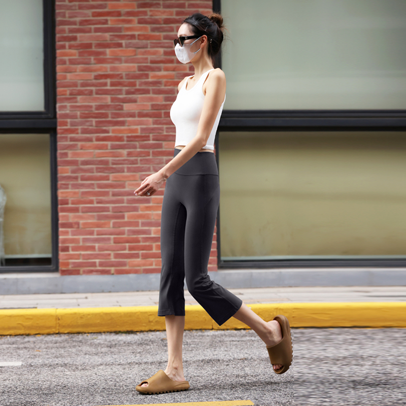 Cropped Flared Yoga Pants for  - đánh giá và giá Pilates Yoga Roma
