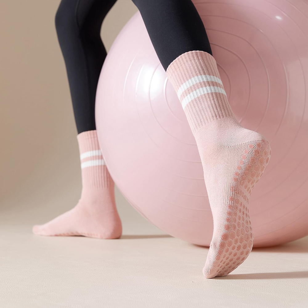 Yoga Pilates Socks with Grips  - đánh giá và giá Pilates Yoga And Barre