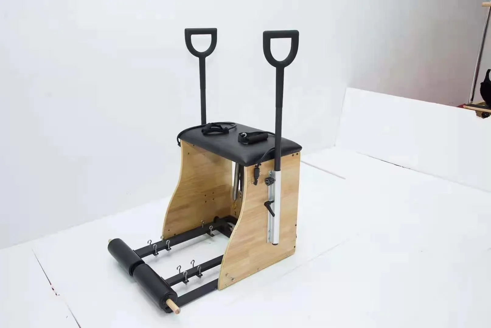 Sport body fit yoga exercise o - đánh giá và giá Pilates And Yoga Studio
